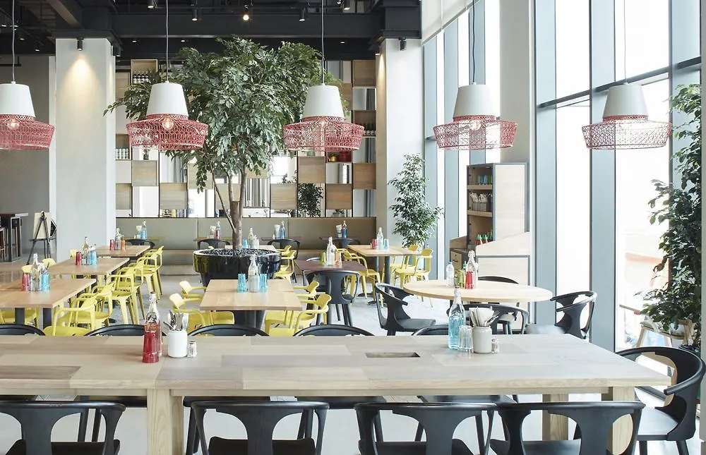 Hotel Rove Trade Centre Dubaj